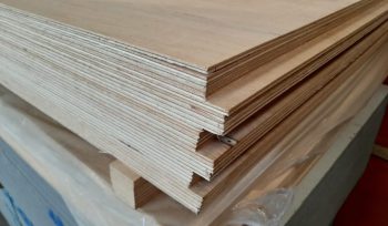 Novidade Compensado Flexível